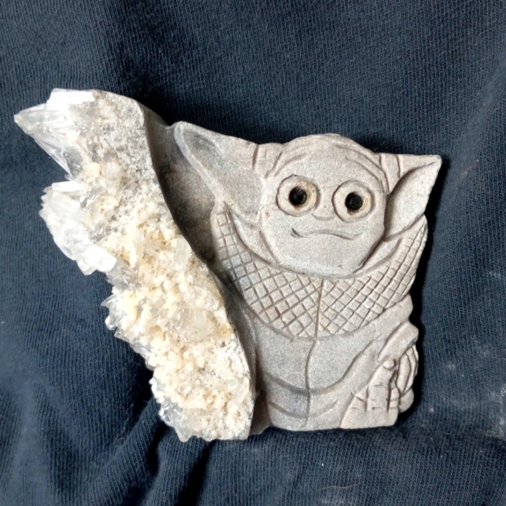 GEMSTONE HEALING STONE ONE OF A KIND CARVED QUARTZ YODA